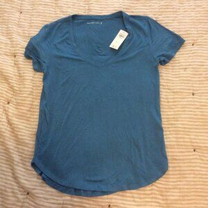 Abercrombie & Fitch Blue Short Sleeve Tee